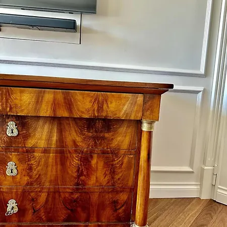 Dandy Elegance Loft 公寓